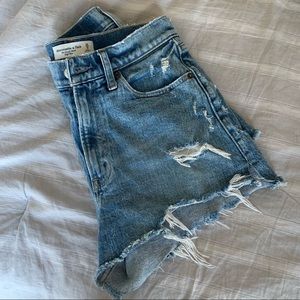 Abercrombie Curve Love High Rise Shorts